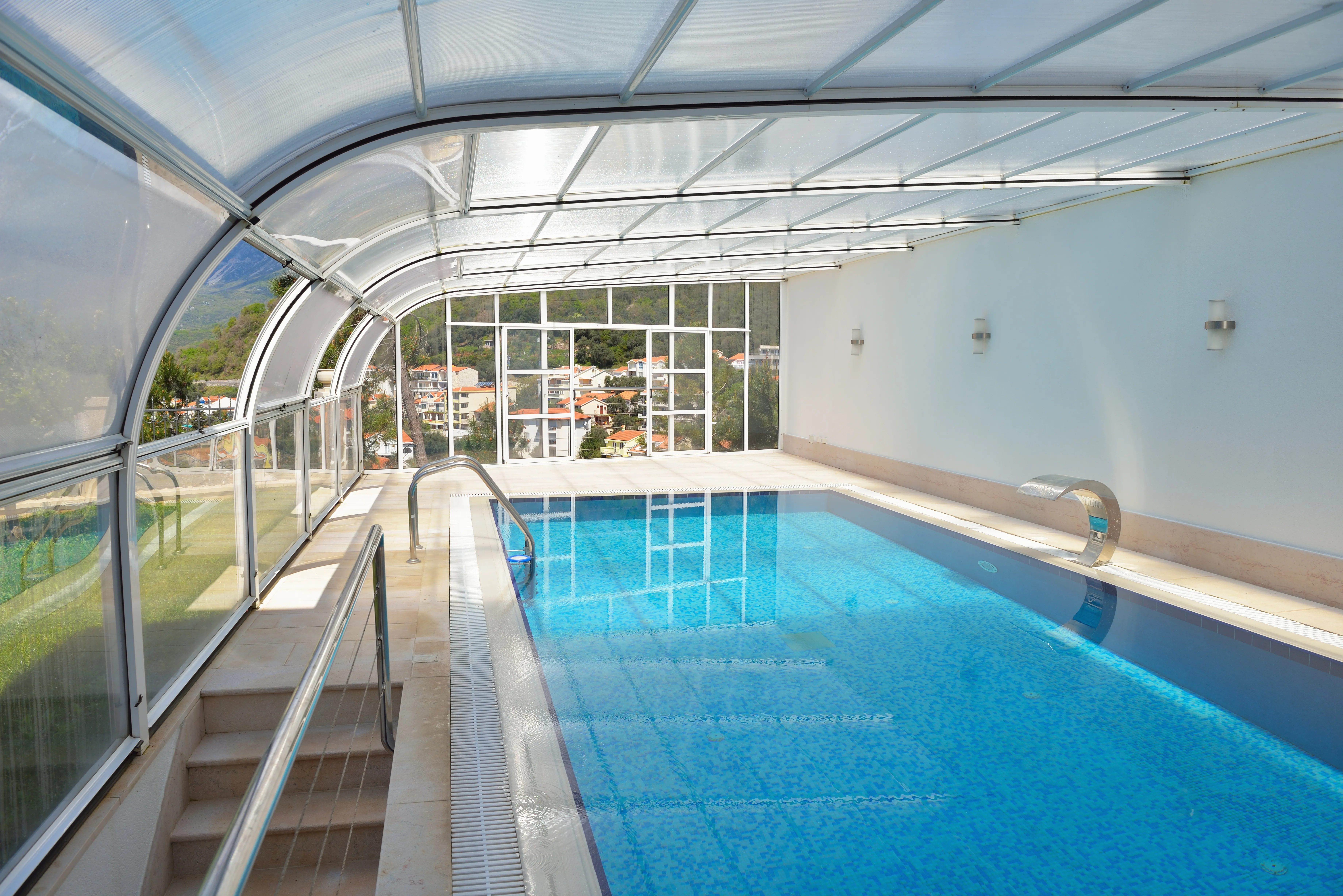 Image entreprise abri de piscine 2 abri piscine motorise