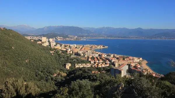 Abri Piscine Motorisé Entreprise abri de piscine Ajaccio