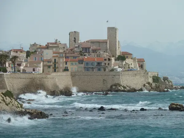 Abri Piscine Motorisé Entreprise abri de piscine Antibes