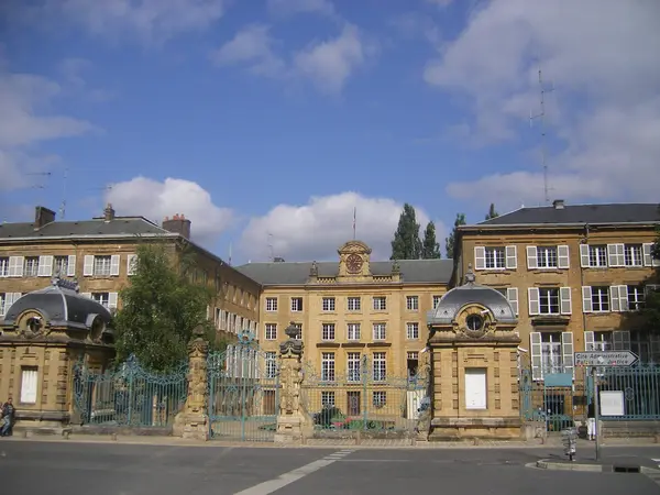 Abri Piscine Motorisé Entreprise abri de piscine Ardennes
