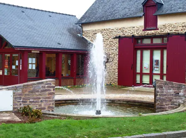 Abri Piscine Motorisé Entreprise abri de piscine Bourgbarré