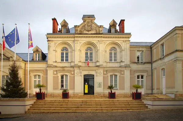 Abri Piscine Motorisé Entreprise abri de piscine Brissac Loire Aubance