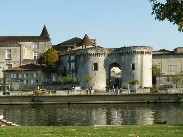 Abri Piscine Motorisé Entreprise abri de piscine Cognac