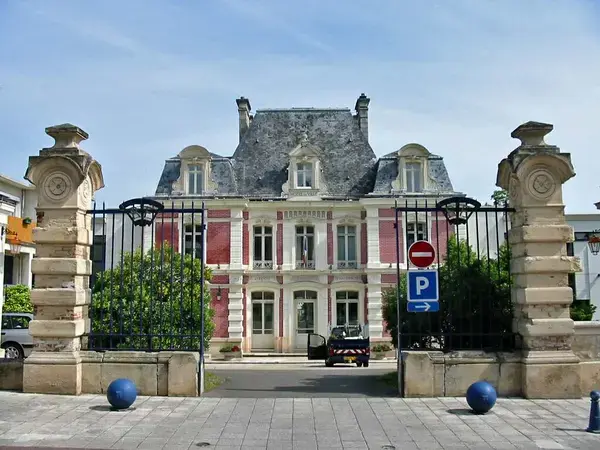 Abri Piscine Motorisé Entreprise abri de piscine Épône