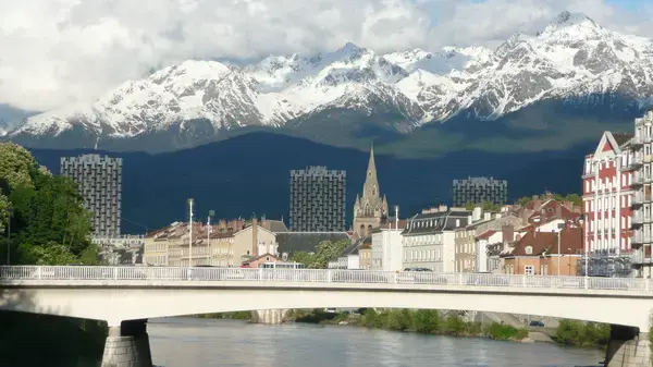 Abri Piscine Motorisé Entreprise abri de piscine Grenoble