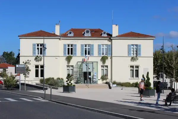 Abri Piscine Motorisé Entreprise abri de piscine Grézieu-la-Varenne