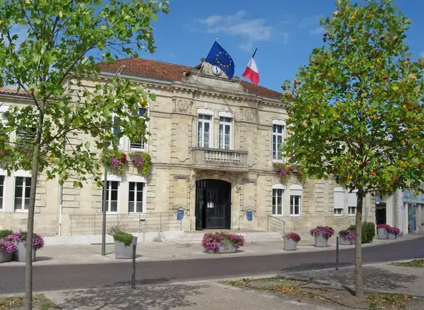 Abri Piscine Motorisé Entreprise abri de piscine Le Bouscat