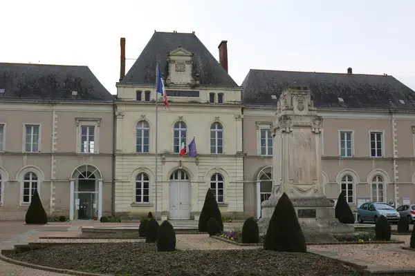 Abri Piscine Motorisé Entreprise abri de piscine Le Lion-d'Angers