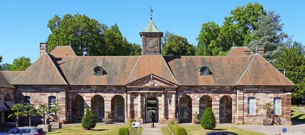 Abri Piscine Motorisé Entreprise abri de piscine Luxeuil-les-Bains