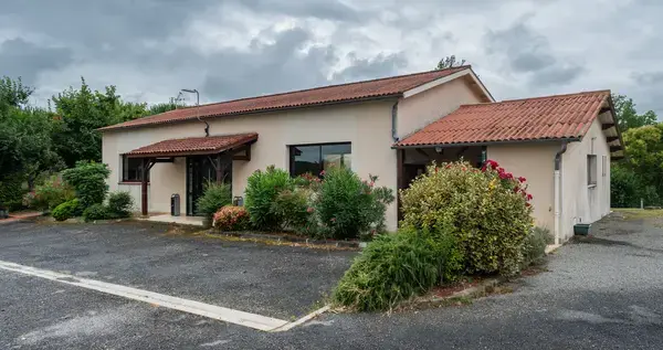 Abri Piscine Motorisé Entreprise abri de piscine Marseillan
