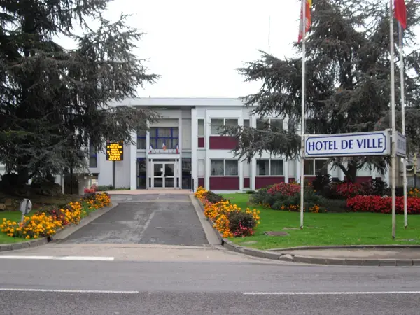 Abri Piscine Motorisé Entreprise abri de piscine Mondelange