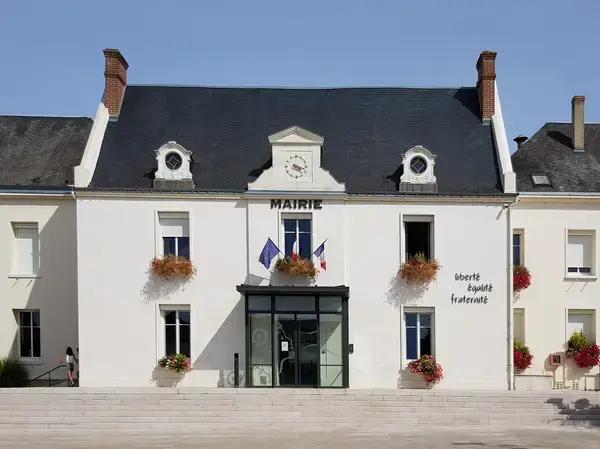 Abri Piscine Motorisé Entreprise abri de piscine Montlouis-sur-Loire
