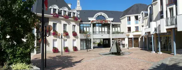 Abri Piscine Motorisé Entreprise abri de piscine Noyal-sur-Vilaine