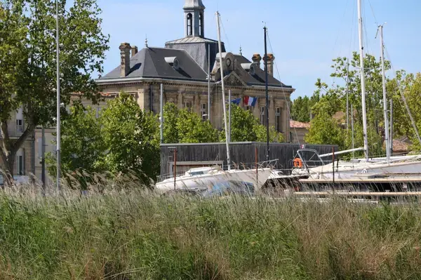 Abri Piscine Motorisé Entreprise abri de piscine Pauillac