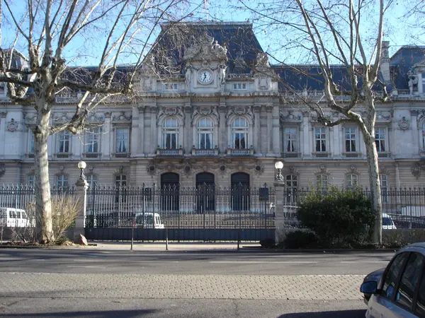 Abri Piscine Motorisé Entreprise abri de piscine Rhône