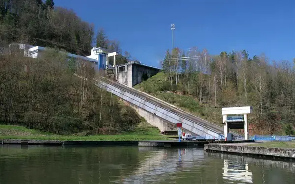 Abri Piscine Motorisé Entreprise abri de piscine Saint-Louis