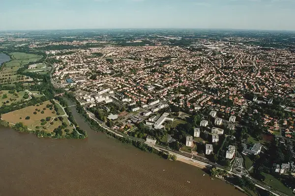 Abri Piscine Motorisé Entreprise abri de piscine Saint-Sébastien-sur-Loire