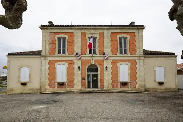 Abri Piscine Motorisé Entreprise abri de piscine Salaunes